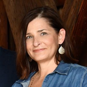 Meet your Posher, Eva